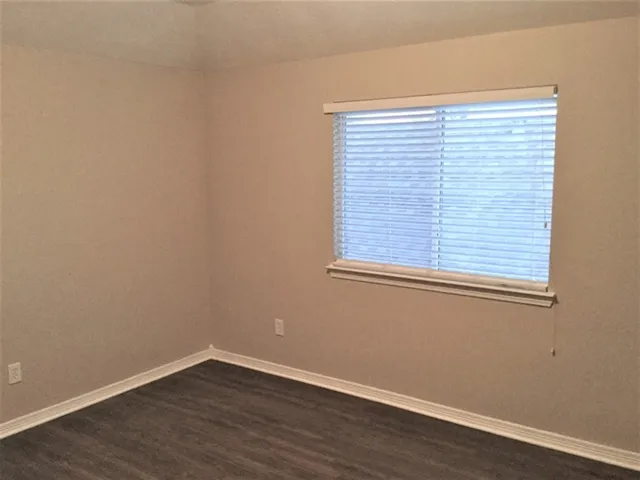 $2,015 | 2213 Perkins Crossing Drive, Conroe, TX 77304