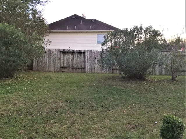 $2,015 | 2213 Perkins Crossing Drive, Conroe, TX 77304