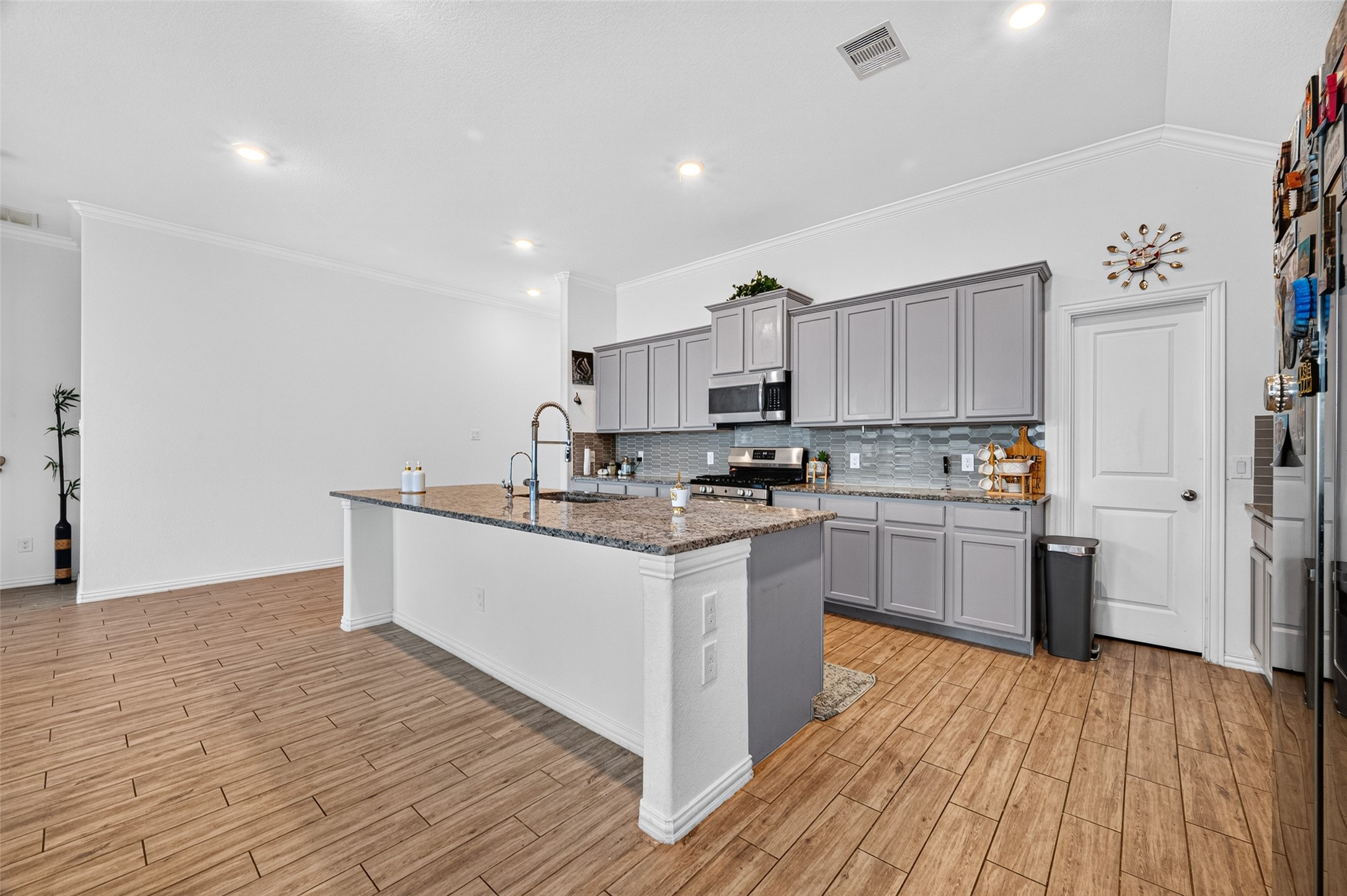 4441 Jessamine Creek Trail Rosharon, TX 77583 - Photo 16 of 42 Gallery Image 16