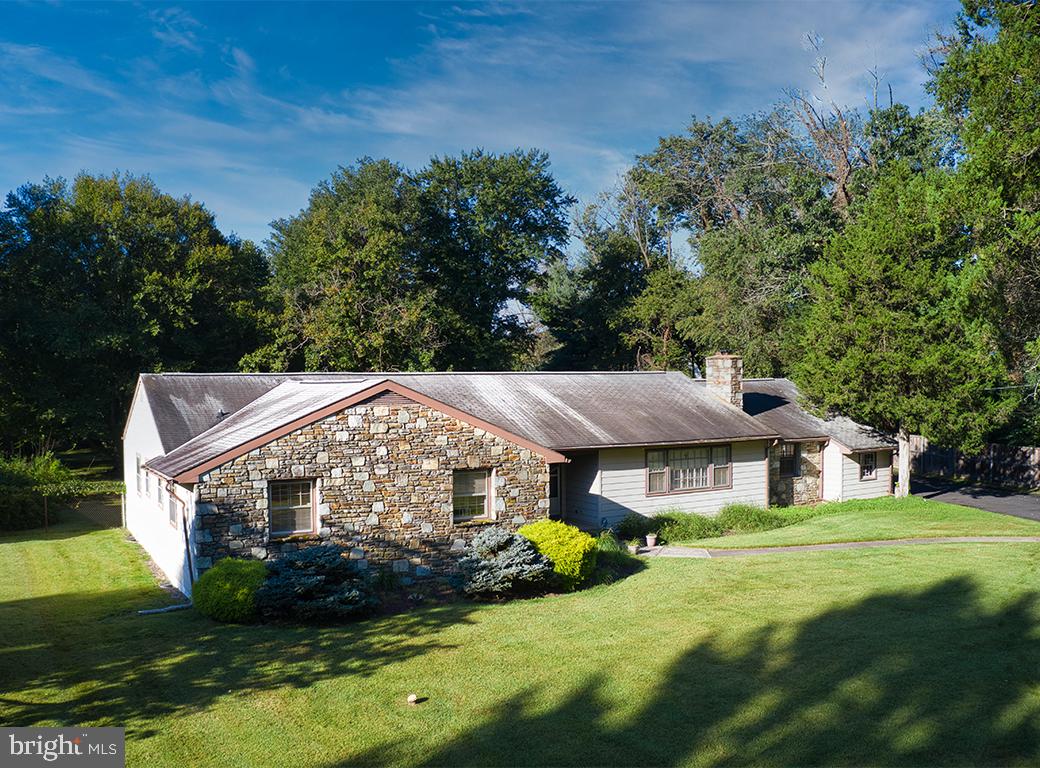 631 River Road Yardley, PA 19067 - Photo 4 of 38 Gallery Image 4