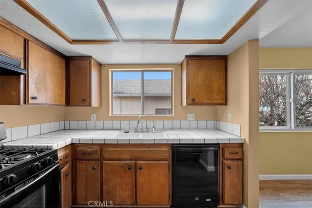 $1,300,000 | 343 West 12th Street, San Pedro, CA 90731