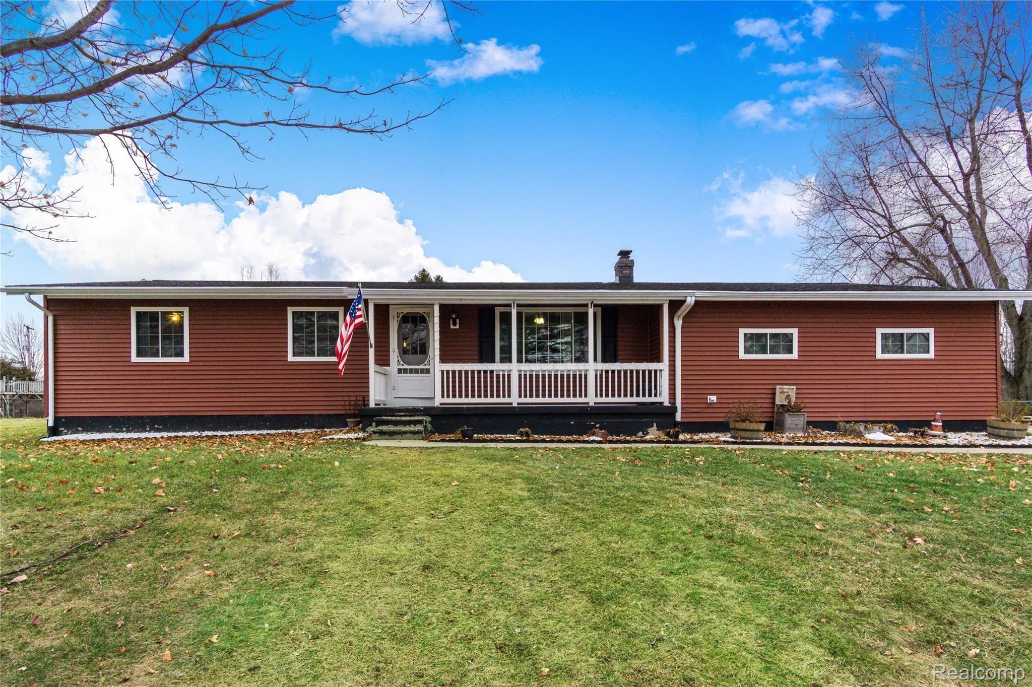 1491 West Thompson Road Fenton, MI 48430 - Photo 1 of 19 Exteriors (1 of 10).jpg