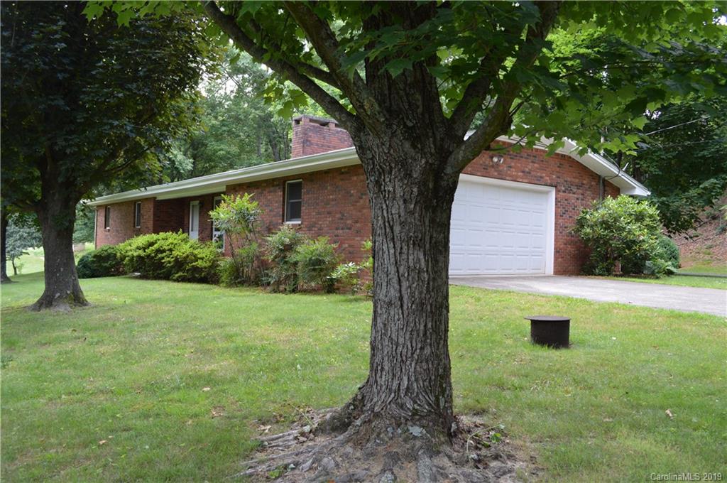 68 Charlie Mull Road Waynesville, NC 28786 - Photo 2 of 33 Gallery Image 2