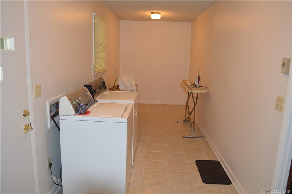 68 Charlie Mull Road Waynesville, NC 28786 - Photo 16 of 33 Gallery Image 16