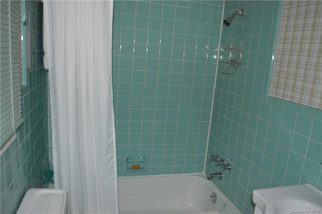 68 Charlie Mull Road Waynesville, NC 28786 - Photo 19 of 33 Gallery Image 19
