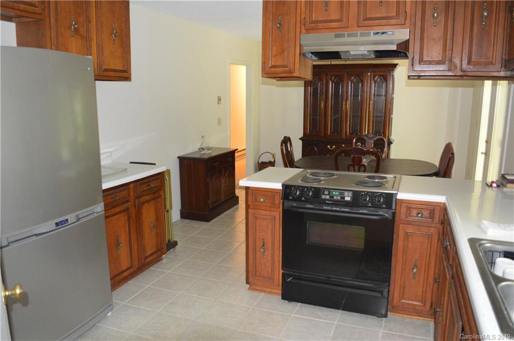 68 Charlie Mull Road Waynesville, NC 28786 - Photo 10 of 33 Gallery Image 10