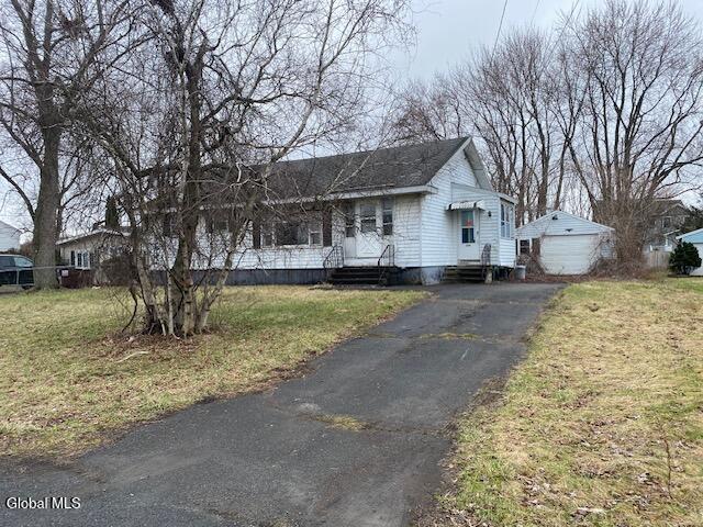 109 Fonda Road Colonie, NY 12047 - Photo 2 of 17 IMG_6478