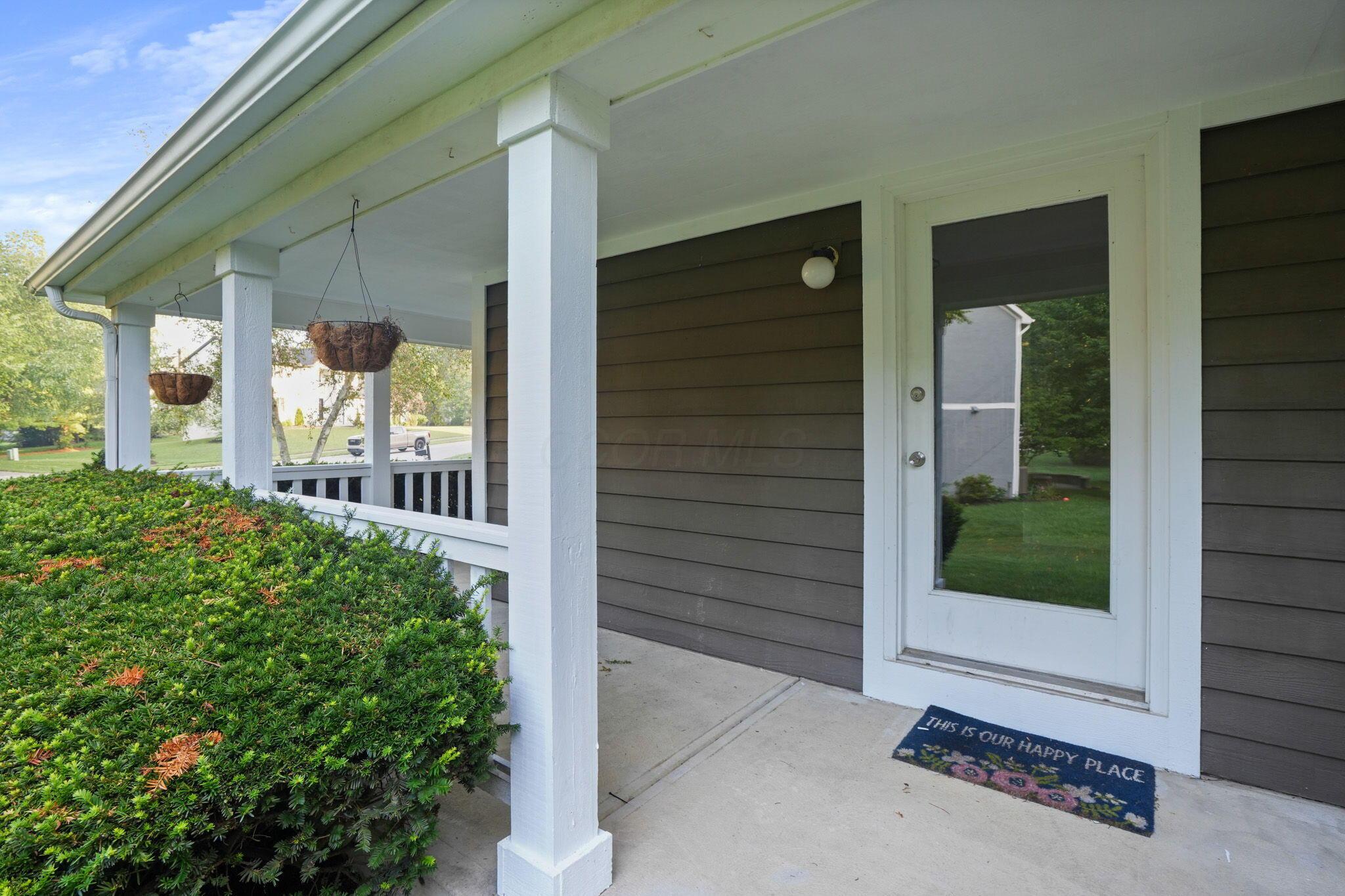 1091 Ridge Place Columbus, OH 43230 - Photo 4 of 43 Wraparound Porch