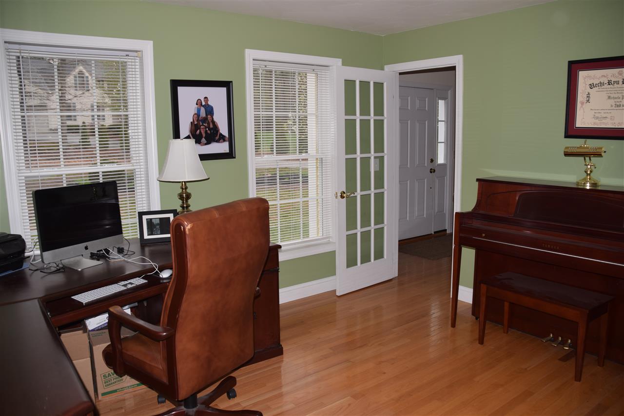 257 Rocky Pond Road Hollis, NH 03049 - Photo 7 of 40 Gallery Image 7