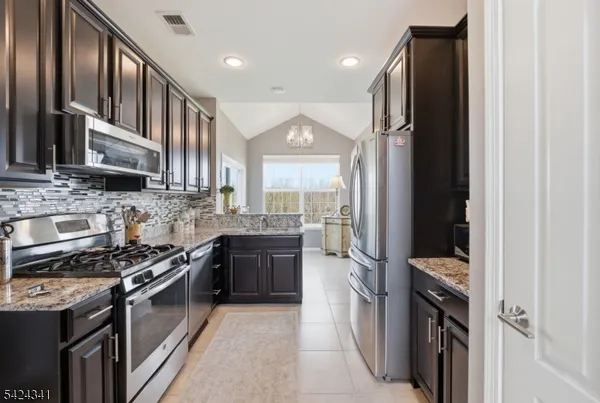 $3,850 | 263 Winding Hill Drive, Hackettstown, NJ 07840