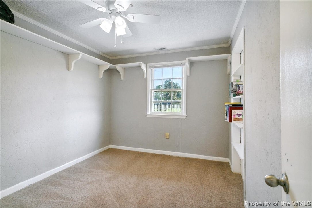 1704 Dandy Loop Road Yorktown, VA 23692 - Photo 7 of 47 Gallery Image 7