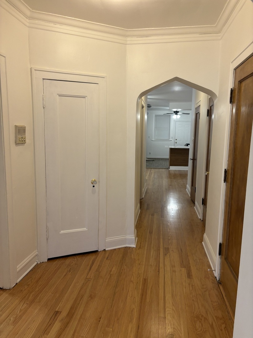 7635 South Yates Boulevard, Unit 2N Chicago, IL 60649 - Photo 4 of 12