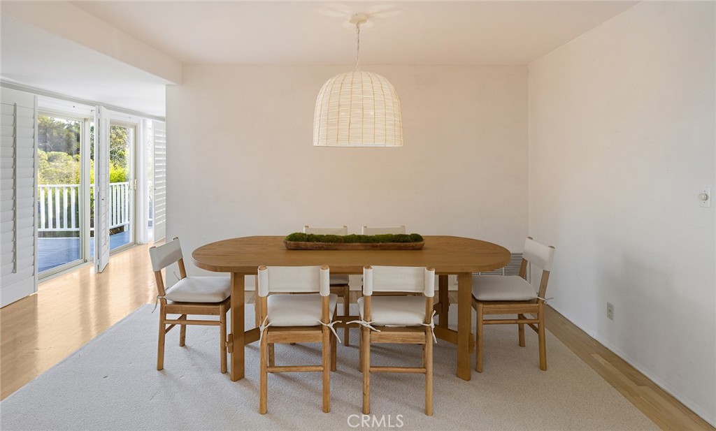 564 Seaward Road Corona del Mar, CA 92625 - Photo 15 of 33