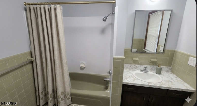 281 Main Street East Rutherford, NJ 07073 - Photo 7 of 26