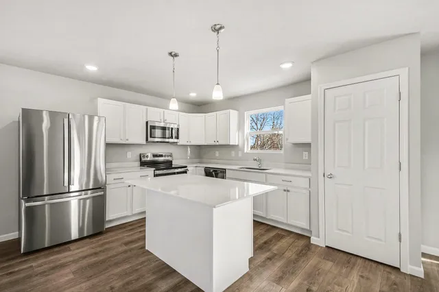 $349,900 | 1200 Cedarwood Street, Greenville, MI 48838