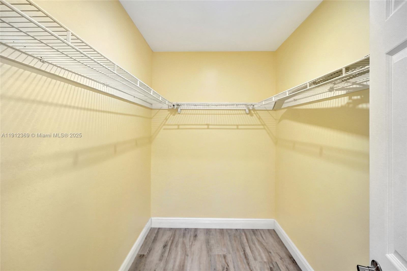 720 Southeast 15th Street, Unit 1 Fort Lauderdale, FL 33316 - Photo 16 of 38 a view of a small room