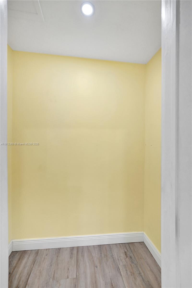 720 Southeast 15th Street, Unit 1 Fort Lauderdale, FL 33316 - Photo 19 of 38 a view of a small space