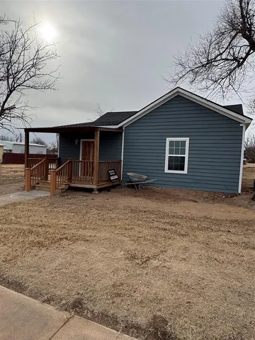 $100,000 | 1107 West 3rd Street, Quanah, TX 79252