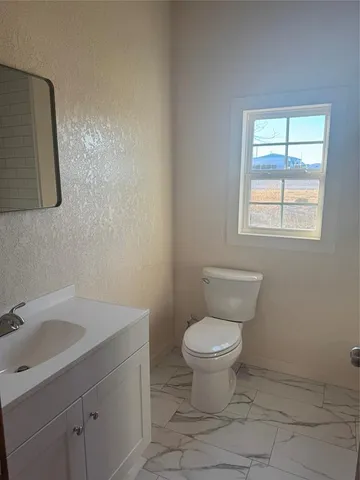 $100,000 | 1107 West 3rd Street, Quanah, TX 79252