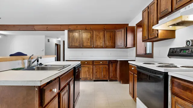 $496,000 | 26 Grandview Avenue, South Portland, ME 04106