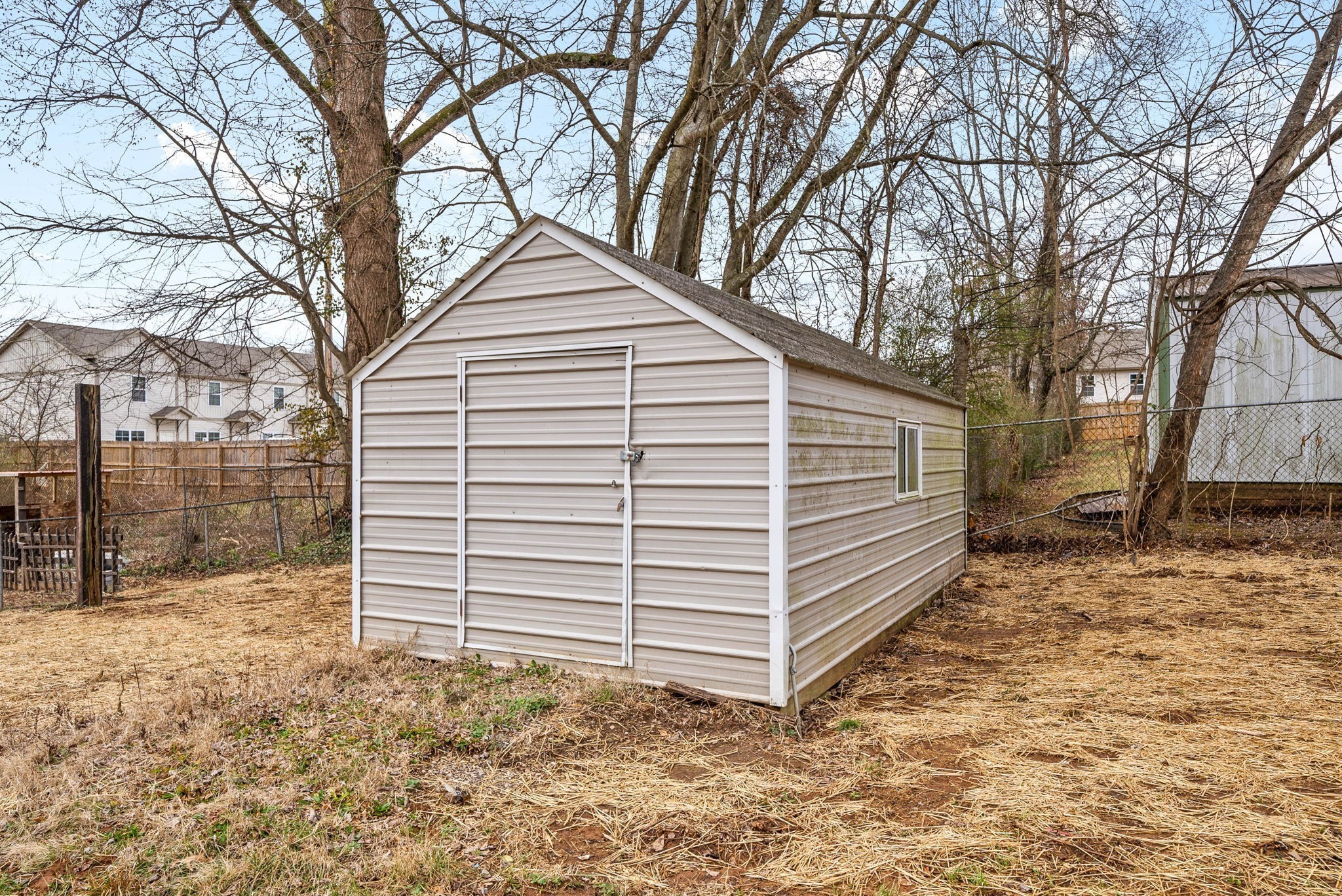 905 Center Road, Unit C Clarksville, TN 37042 - Photo 27 of 28 Gallery Image 27