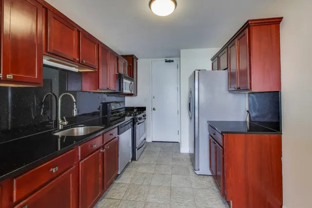 $210,000 | 6700 South South Shore Drive, Unit 11A, Chicago, IL 60649