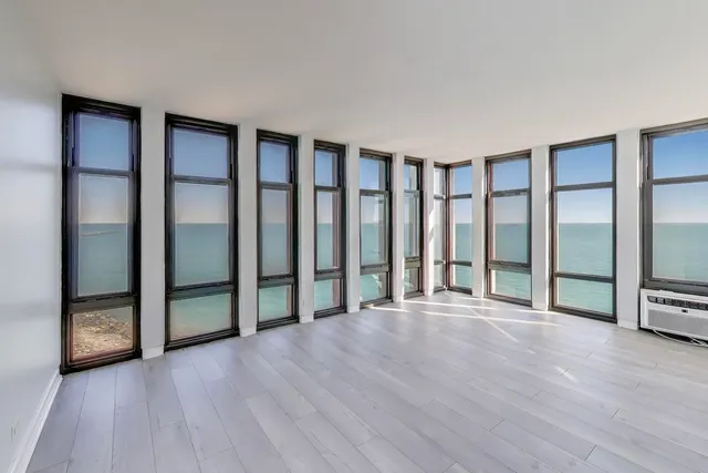 $210,000 | 6700 South South Shore Drive, Unit 11A, Chicago, IL 60649