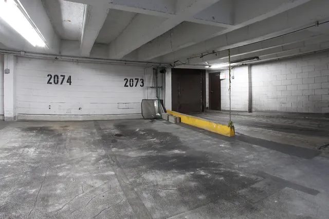 $210,000 | 6700 South South Shore Drive, Unit 11A, Chicago, IL 60649