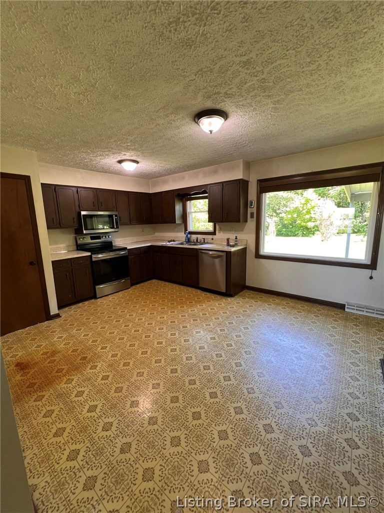 1710 Tunnel Mill Road Charlestown, IN 47111 - Photo 2 of 30