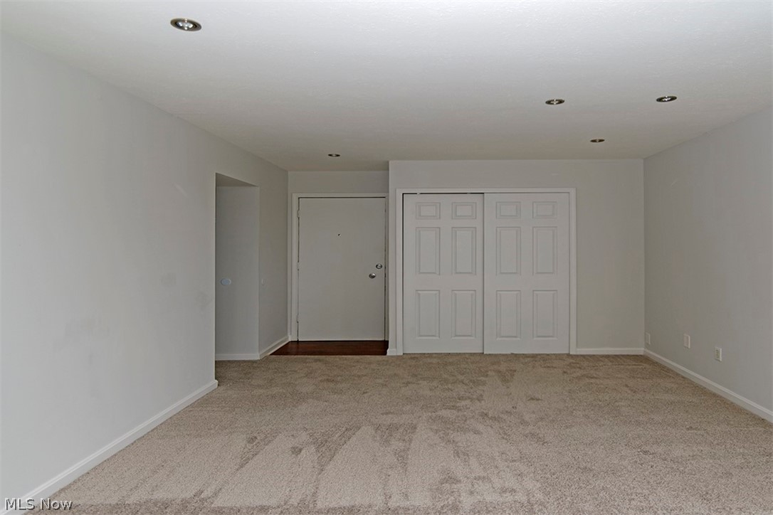6640 Pearl Road, Unit 504 Cleveland, OH 44130 - Photo 4 of 8