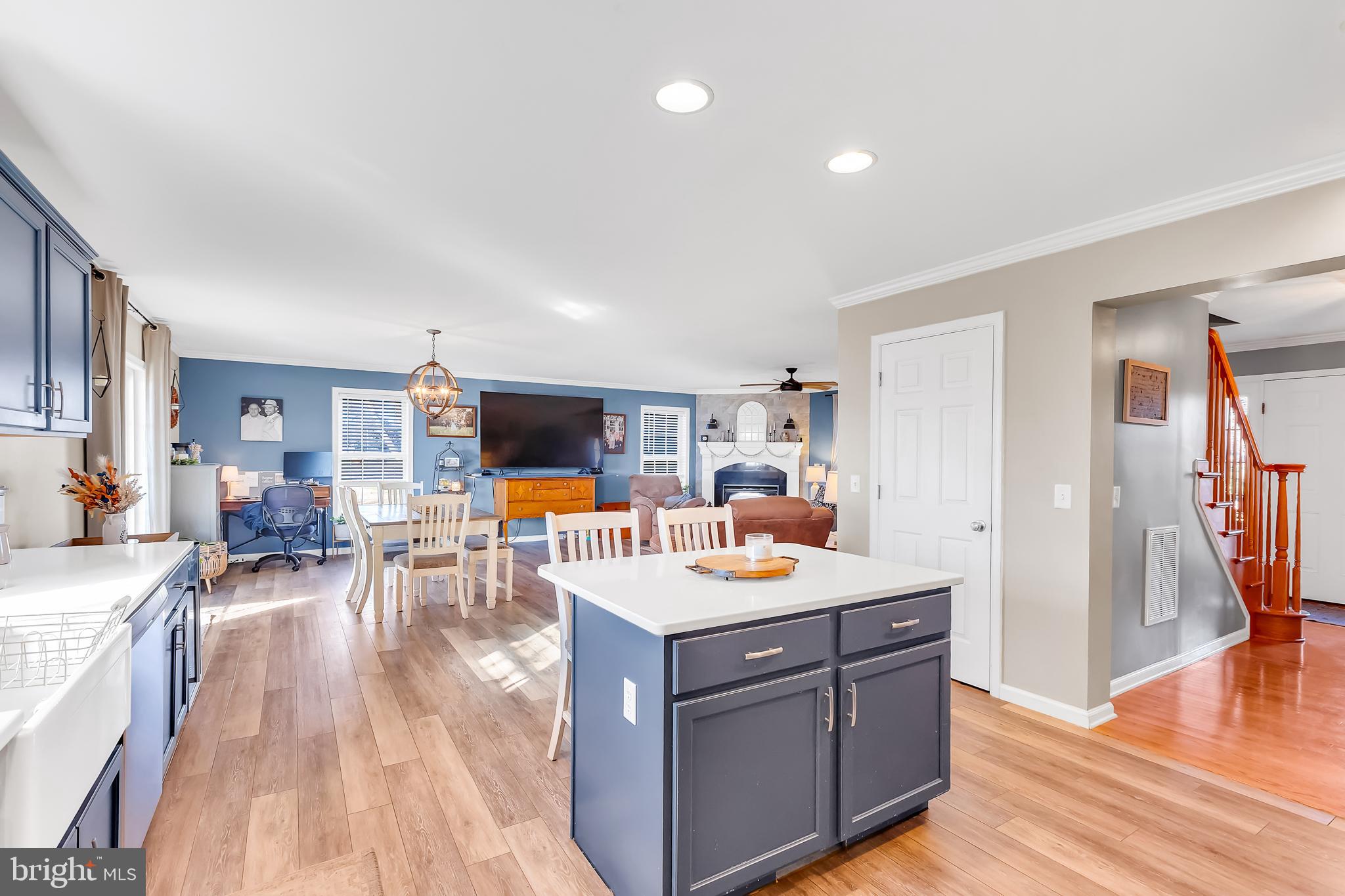 8960 Bacons Road Delmar, DE 19940 - Photo 23 of 51 a open kitchen with a table and chairs