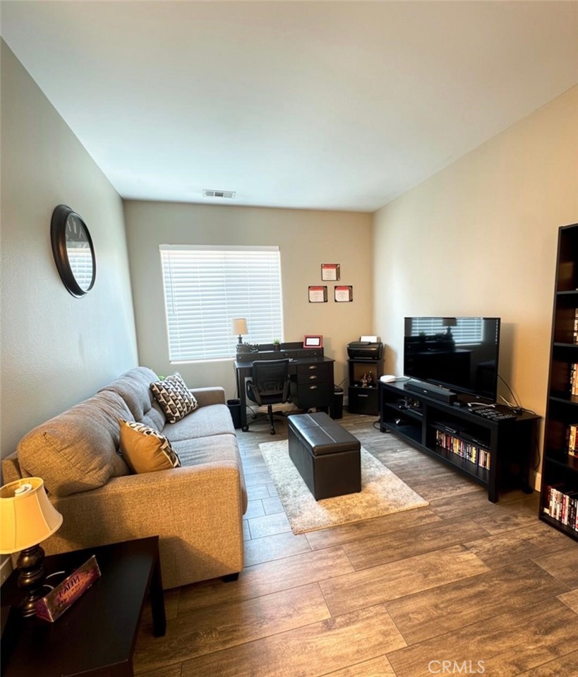 366 Caldera Street Perris, CA 92570 - Photo 53 of 60 Office/room#4