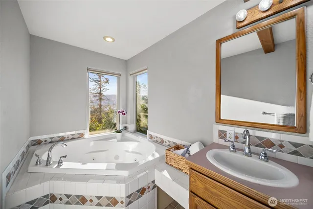 $939,900 | 606 Skiview Drive, East Wenatchee, WA 98802