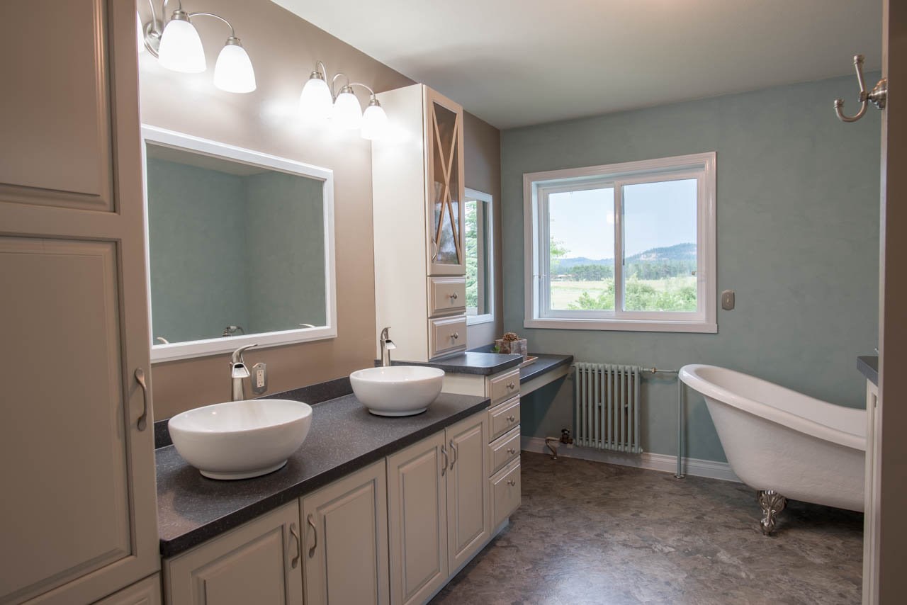 4779 Gibson Dahl Road, Unit B Clayton, WA 99110 - Photo 13 of 20 Gallery Image 13