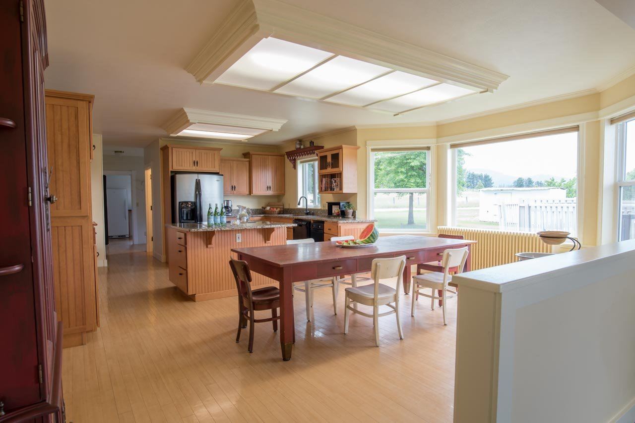 4779 Gibson Dahl Road, Unit B Clayton, WA 99110 - Photo 3 of 20 Gallery Image 3