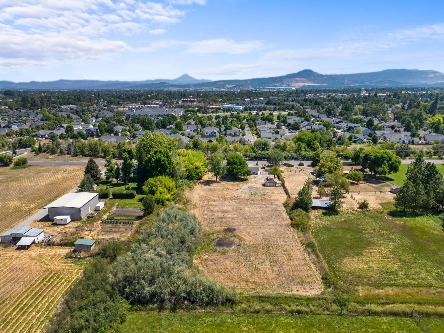 4305 Grant Road Central Point, OR 97502 - Photo 46 of 53 4305 Grant Road - 45