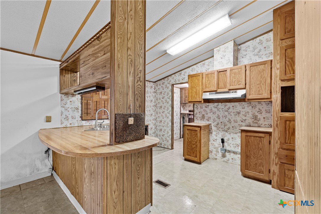 1189 Vivroux Ranch Road Seguin, TX 78155 - Photo 18 of 34