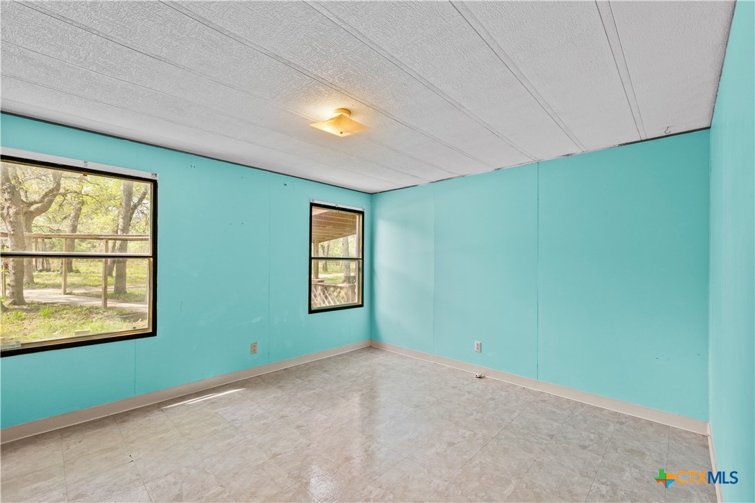 1189 Vivroux Ranch Road Seguin, TX 78155 - Photo 21 of 34 Primary bedroom #2