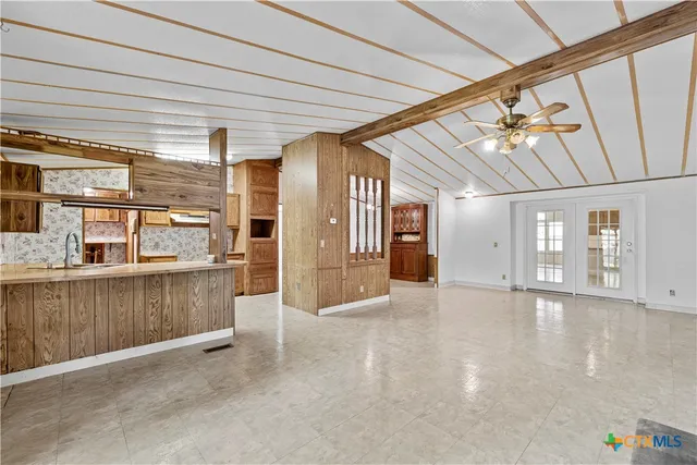 $315,000 | 1189 Vivroux Ranch Road, Seguin, TX 78155