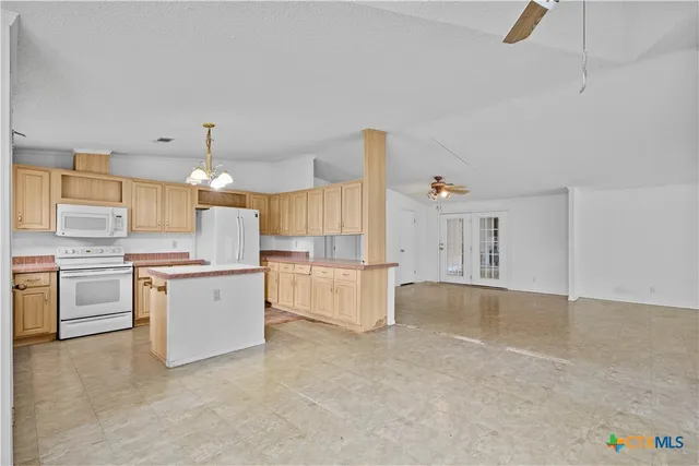 $315,000 | 1189 Vivroux Ranch Road, Seguin, TX 78155