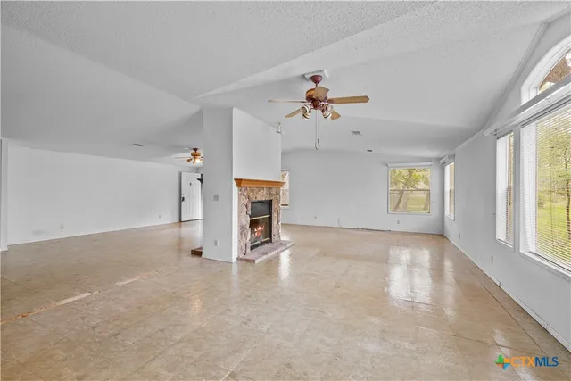 $315,000 | 1189 Vivroux Ranch Road, Seguin, TX 78155