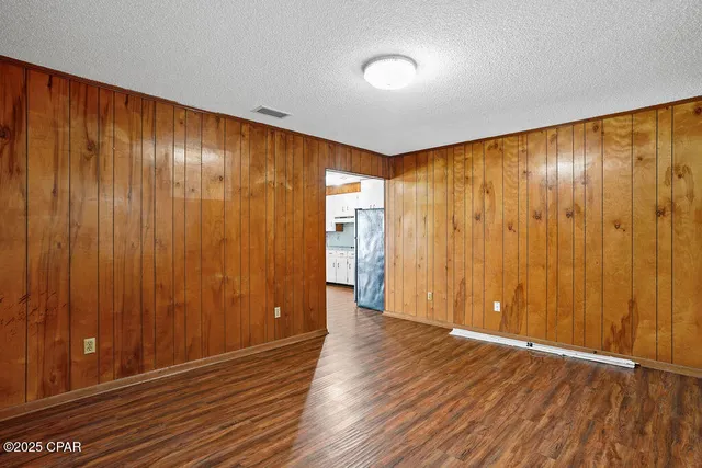 $164,900 | 500 North 2nd Street, Chipley, FL 32428