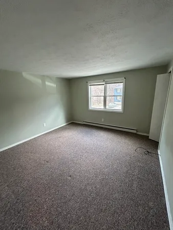 $1,600 | 99 Lawrence Street, Unit 3, Palmer, MA 01069