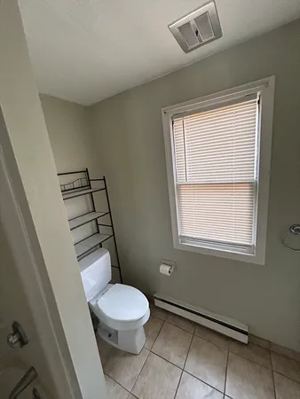 $1,600 | 99 Lawrence Street, Unit 3, Palmer, MA 01069