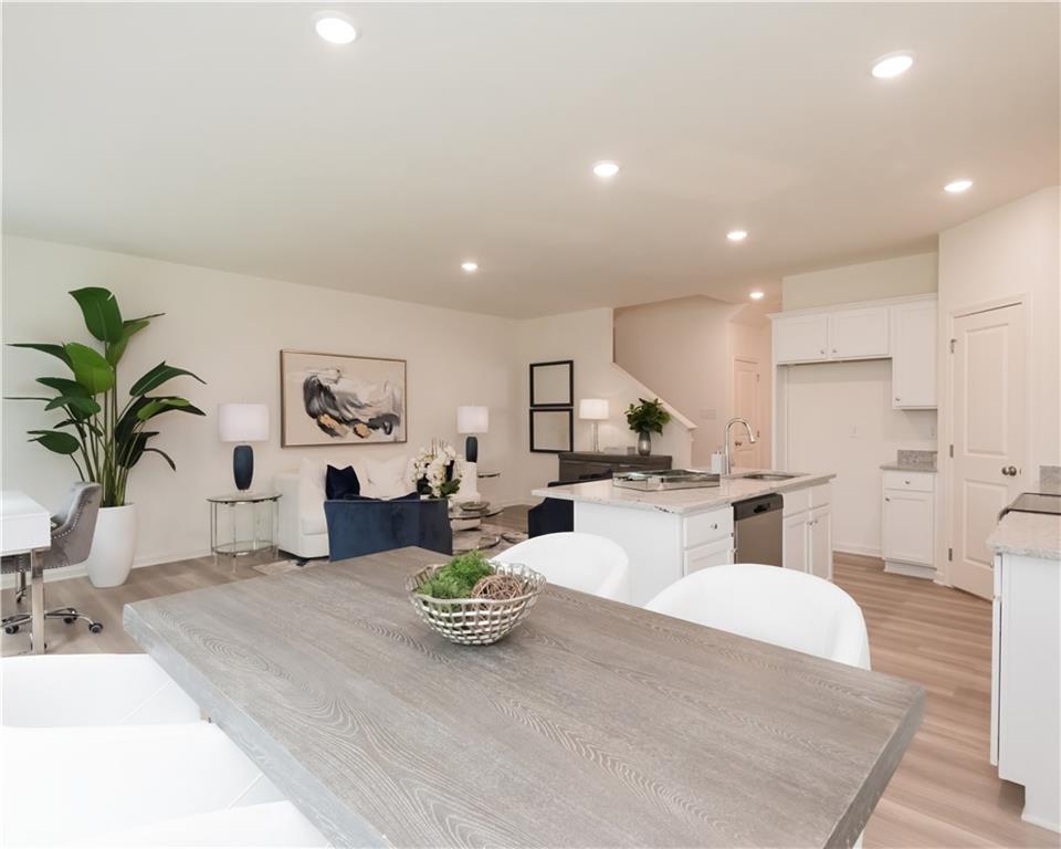 2551 Riverside Court Northeast Conyers, GA 30013 - Photo 9 of 46