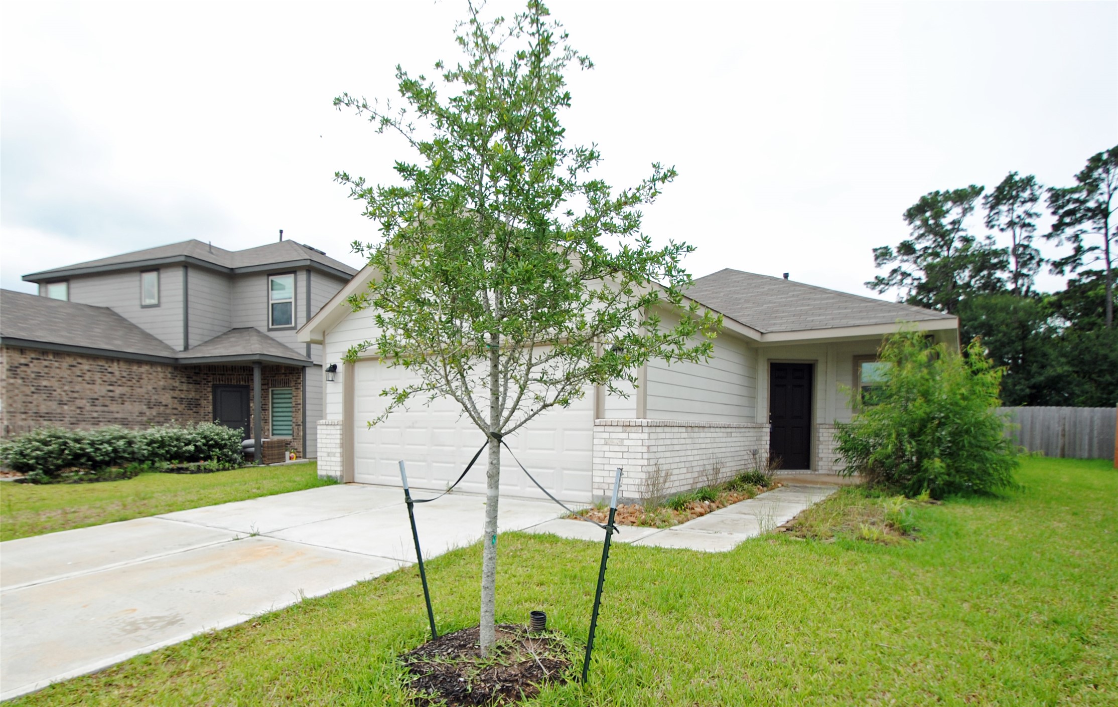 2006 Brixham Bluff Lane Spring, TX 77373 - Photo 2 of 23