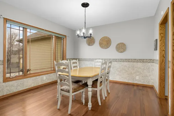 $675,000 | 18481 98th Place North, Maple Grove, MN 55311