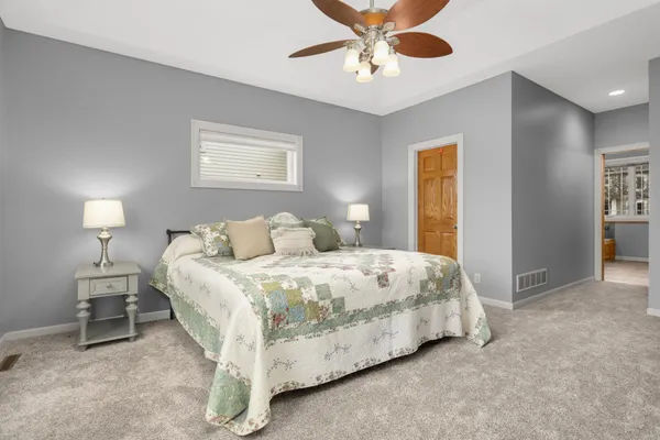 $675,000 | 18481 98th Place North, Maple Grove, MN 55311