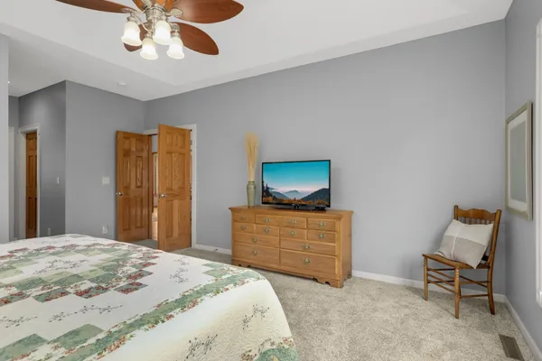 $675,000 | 18481 98th Place North, Maple Grove, MN 55311