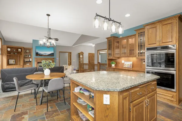 $675,000 | 18481 98th Place North, Maple Grove, MN 55311